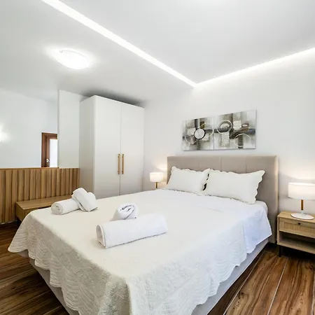 Апартаменти Portou 52 Casa *